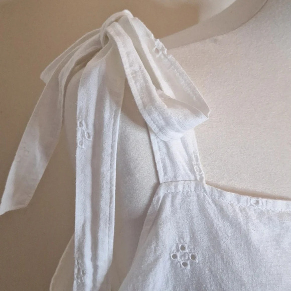 Plus Rosalie Tie-Strap  Top in Geo Eyelet SZ 1X - Picture 7 of 11